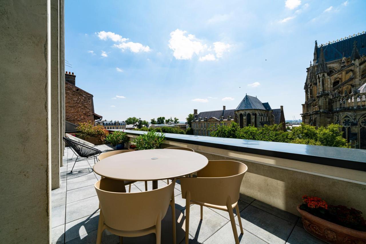 Les Suites 7 Anges - Parking, Vue Cathedrale & Centre Historique Реймс Екстер'єр фото